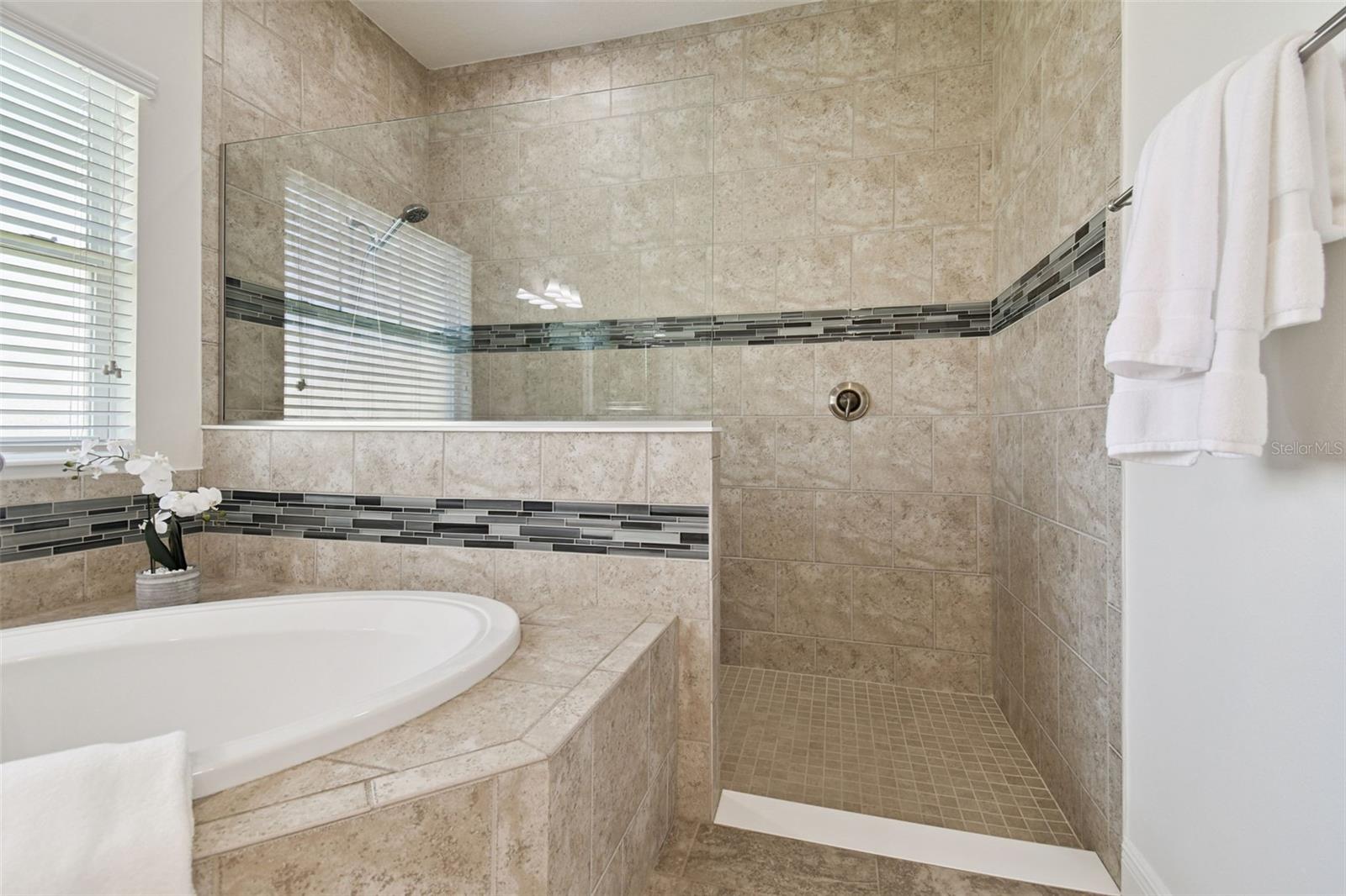 LAKESHORE RANCH PH I - Residential