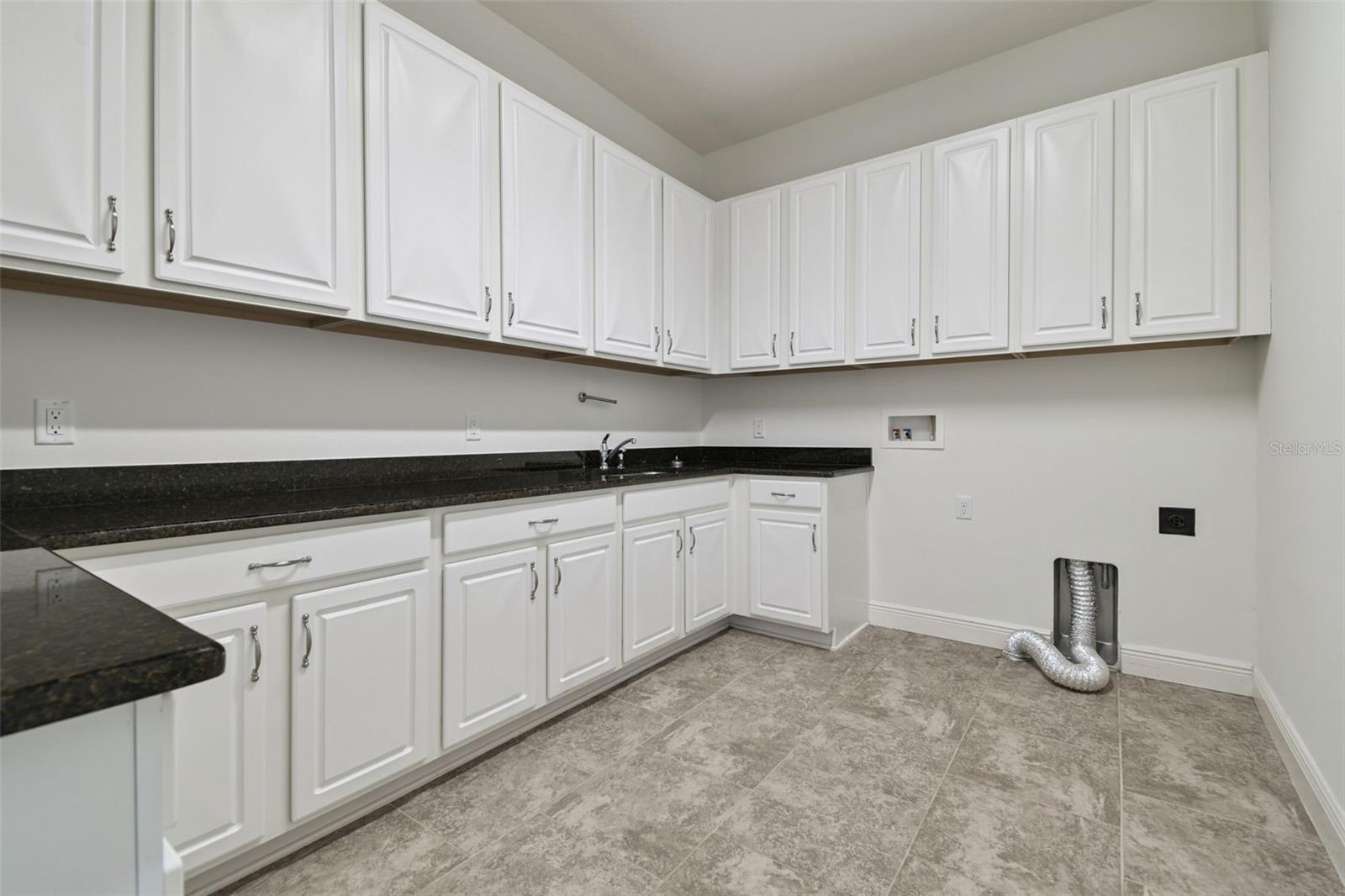 LAKESHORE RANCH PH I - Residential