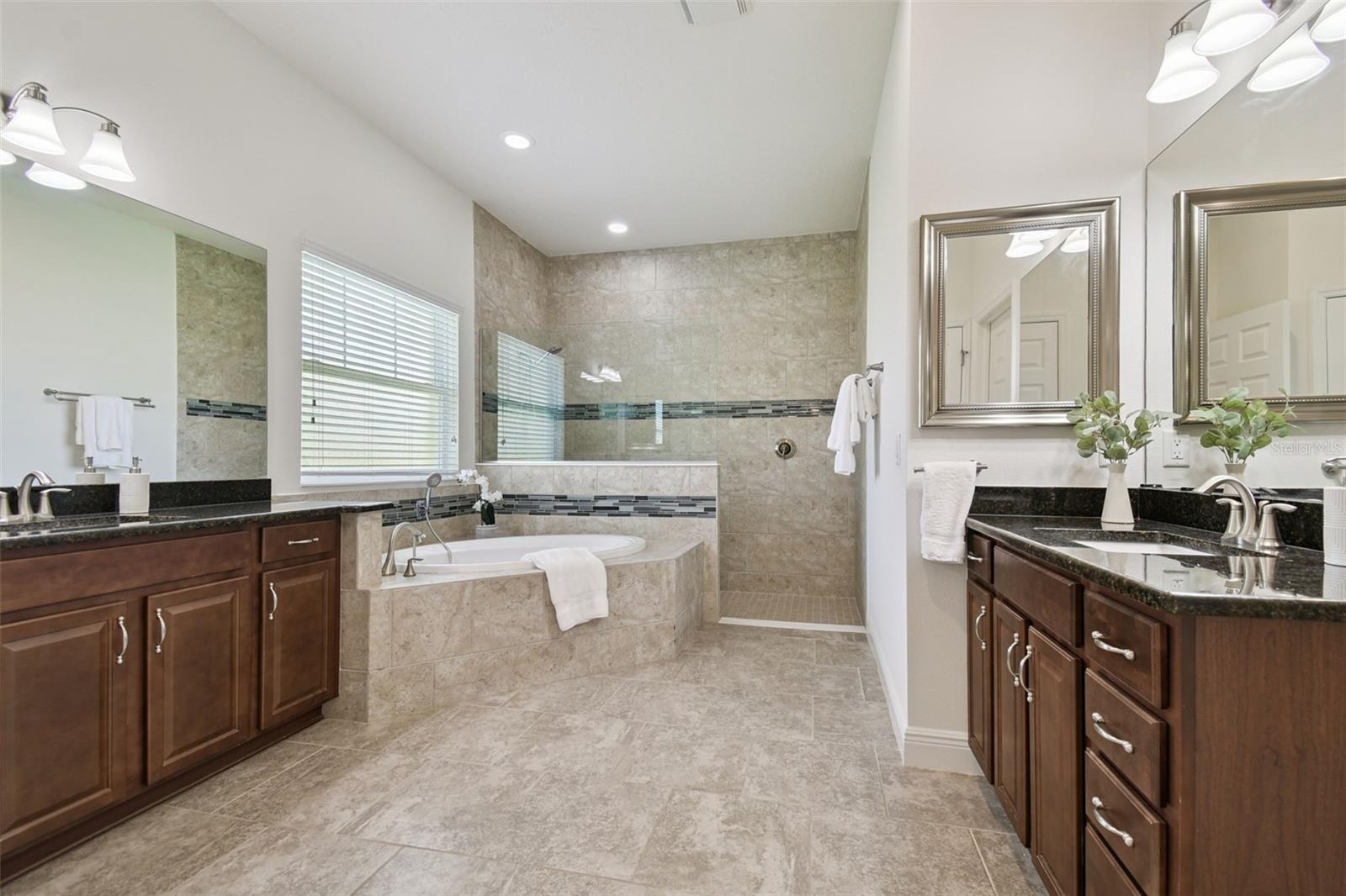 LAKESHORE RANCH PH I - Residential