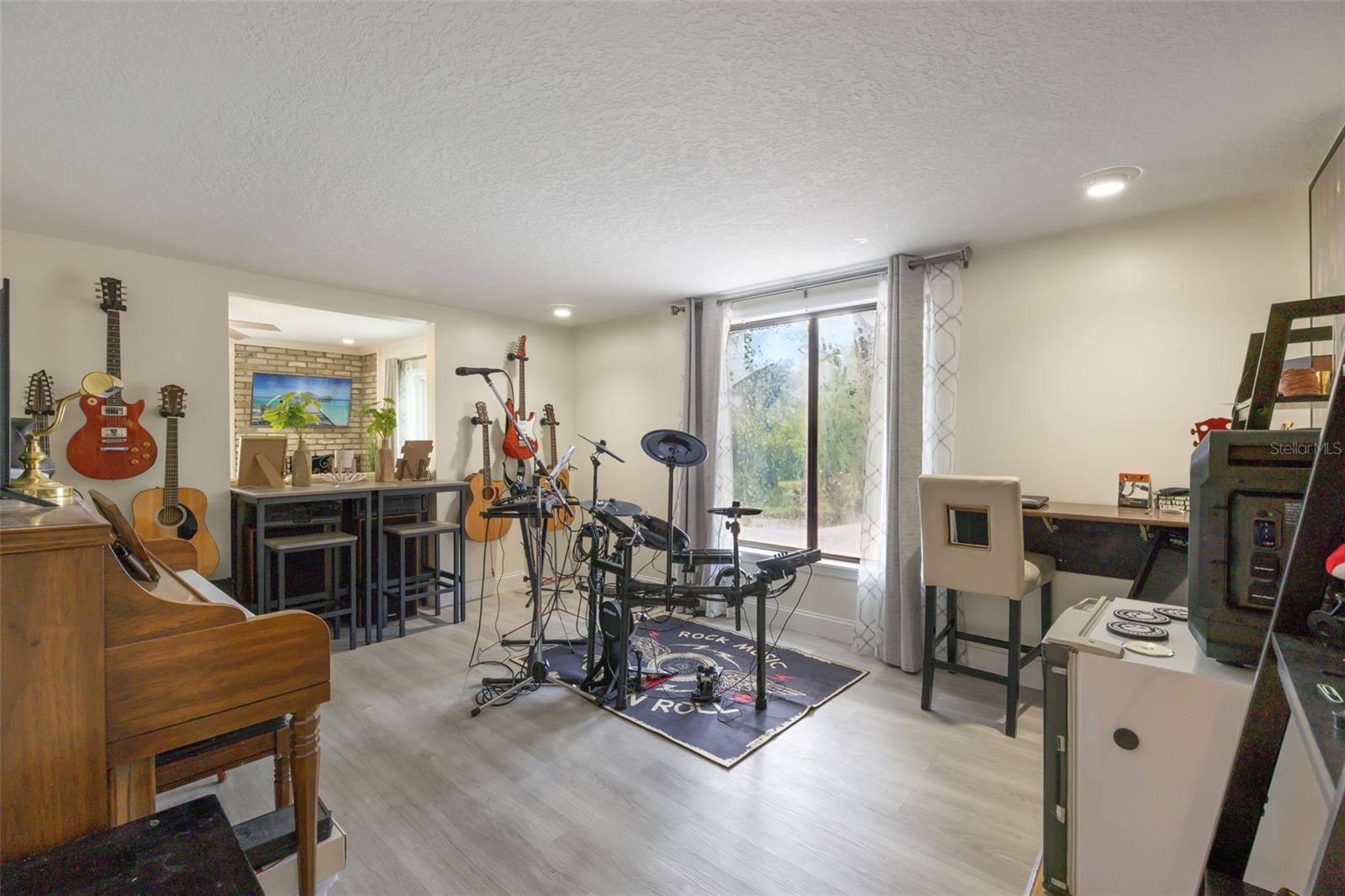 SWEETWATER OAKS SEC 02 - Residential