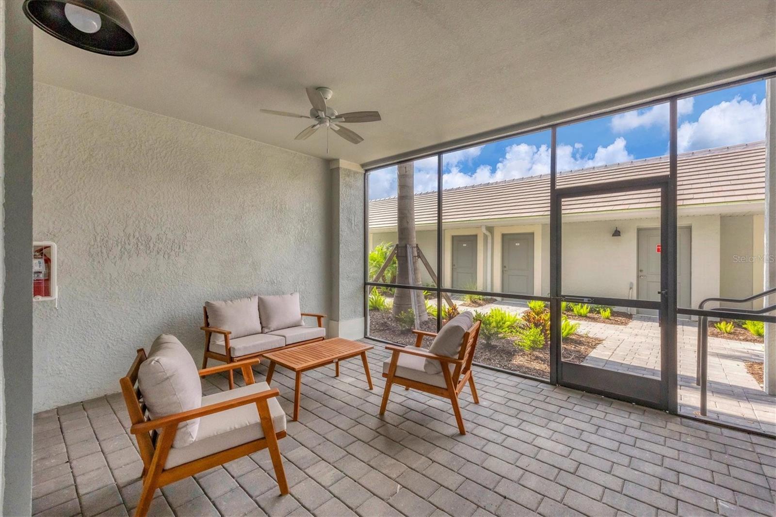 WELLEN PARK GOLF & COUNTRY CLUB - Residential Lease