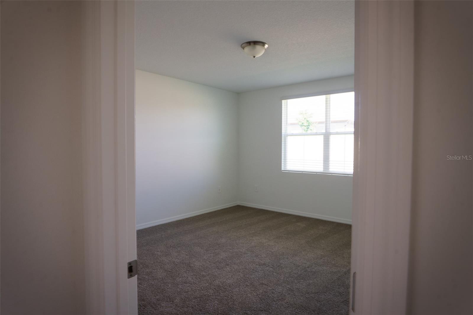 DEER RUN AT CROSSWINDS - Residential Lease