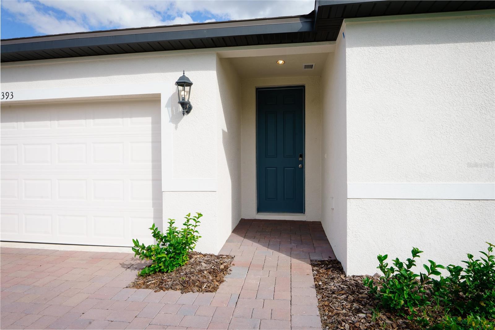 DEER RUN AT CROSSWINDS - Residential Lease