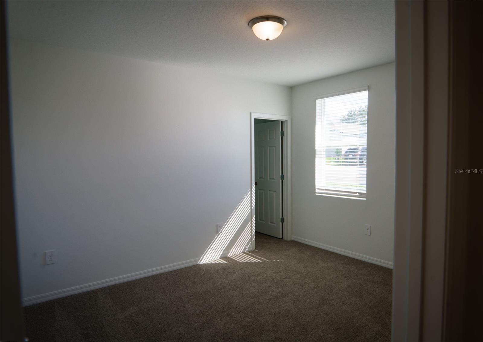 DEER RUN AT CROSSWINDS - Residential Lease