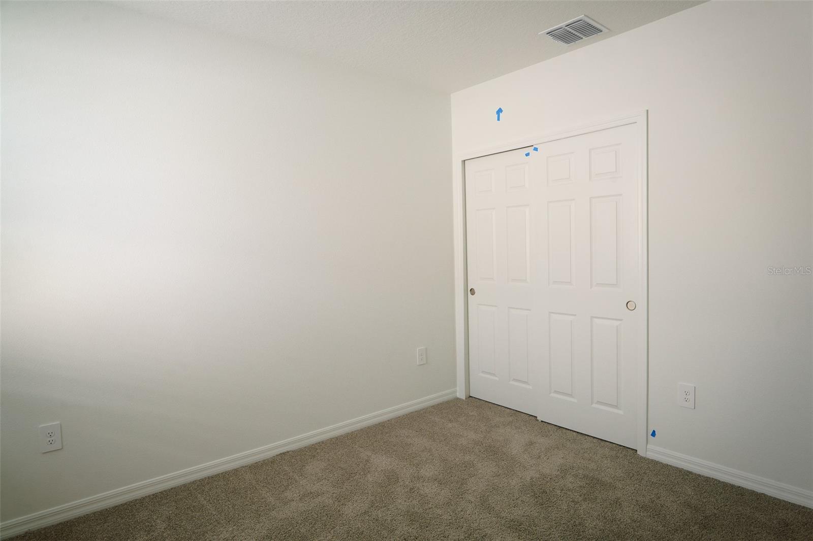 DEER RUN AT CROSSWINDS - Residential Lease