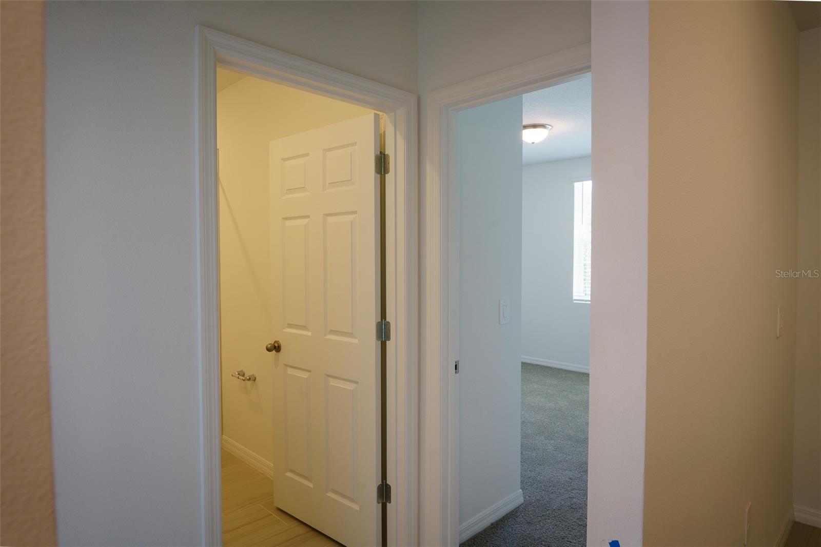 DEER RUN AT CROSSWINDS - Residential Lease