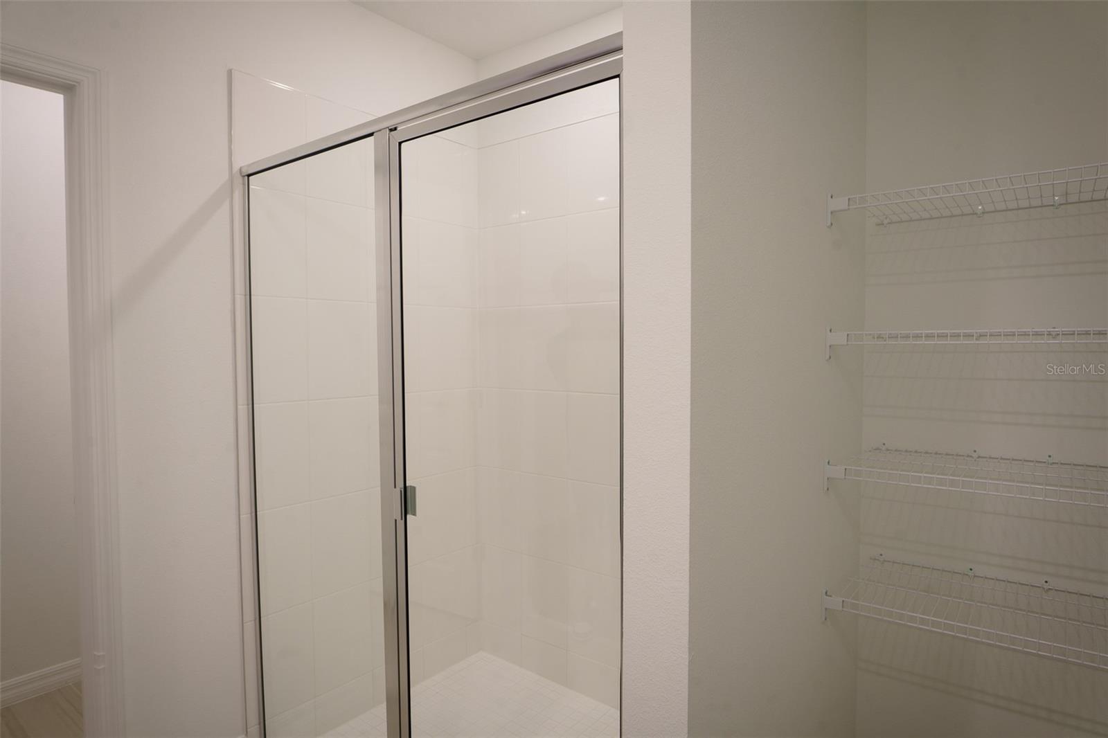 DEER RUN AT CROSSWINDS - Residential Lease