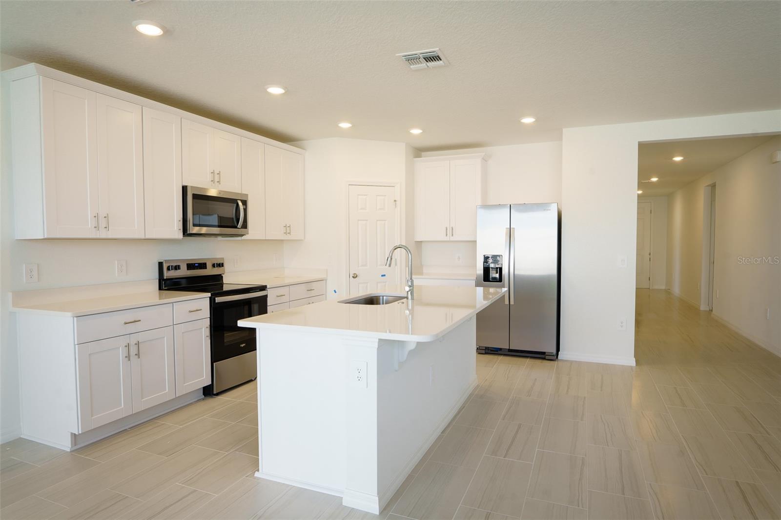 DEER RUN AT CROSSWINDS - Residential Lease