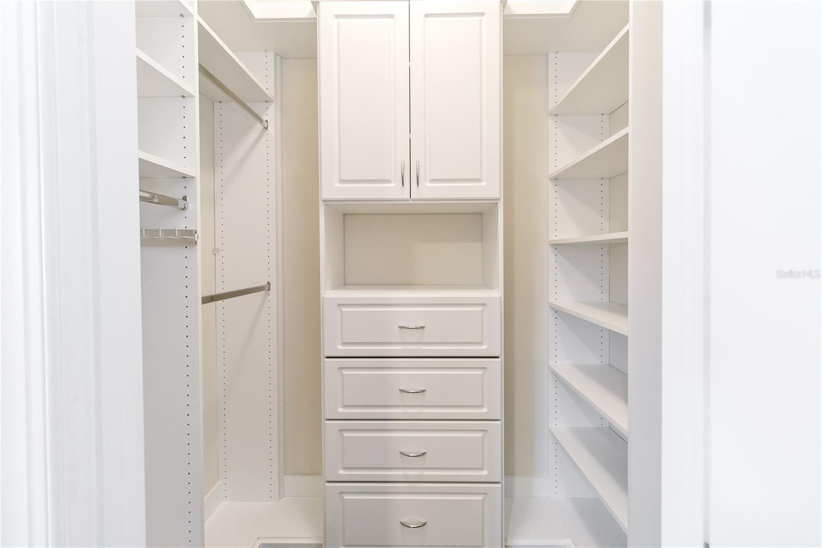 ENCLAVE AT VILLAGEWALK - Residential Lease