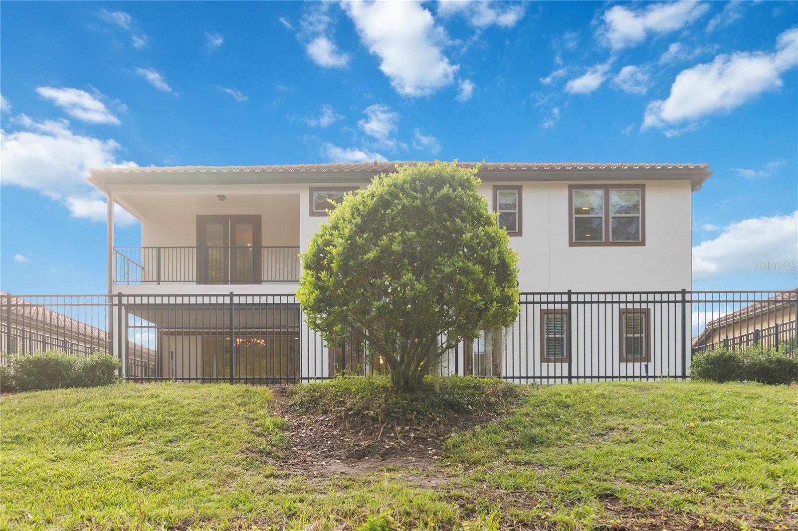 ENCLAVE AT VILLAGEWALK - Residential Lease