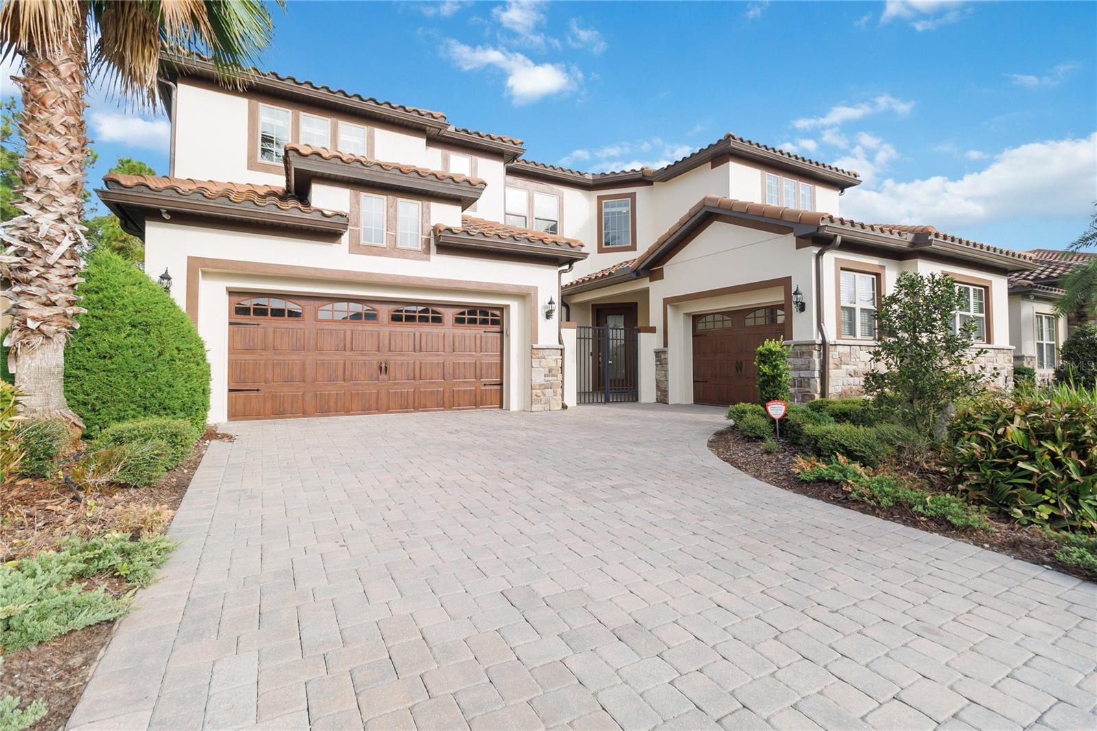 ENCLAVE AT VILLAGEWALK - Residential Lease