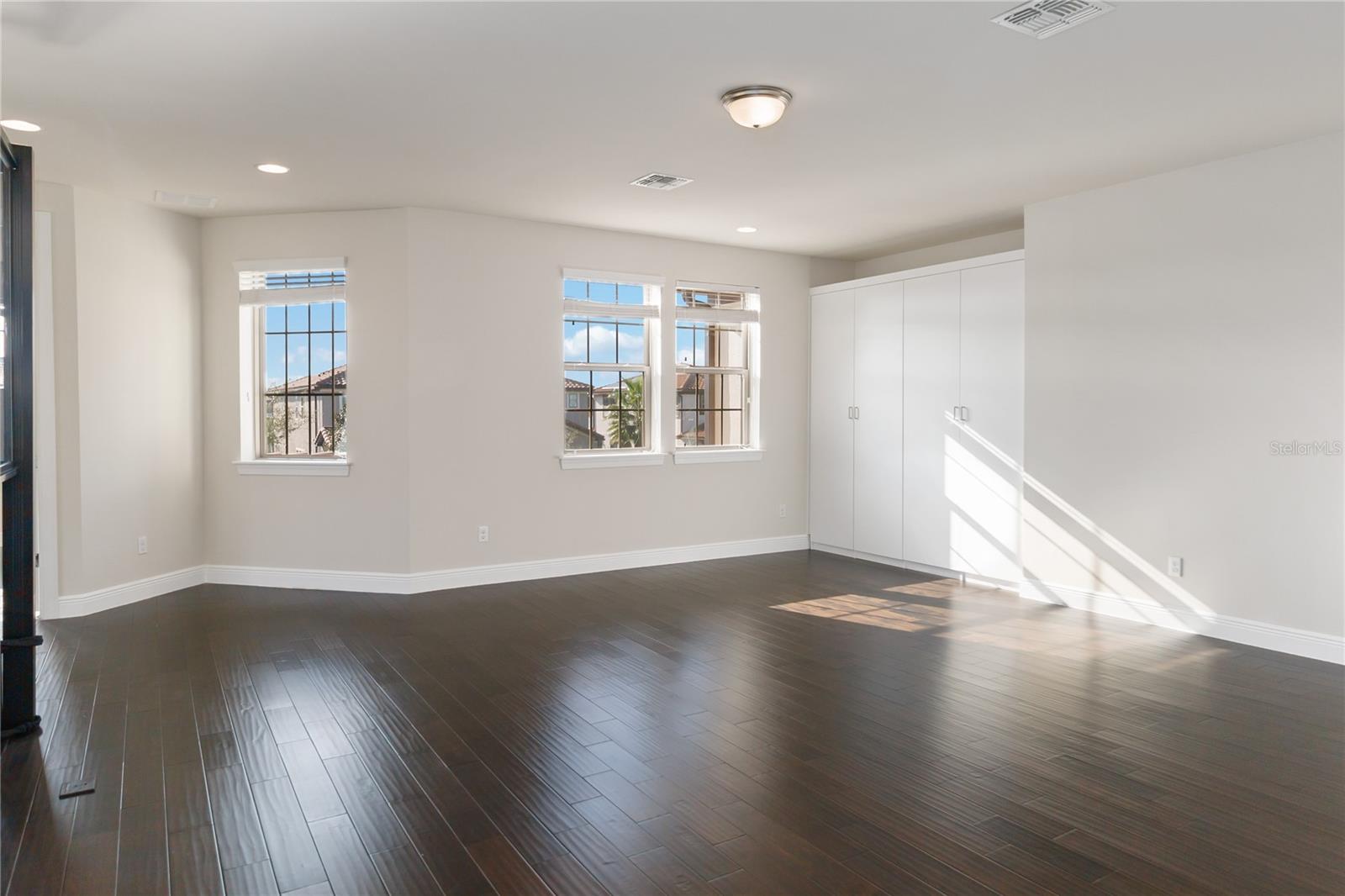 ENCLAVE AT VILLAGEWALK - Residential Lease