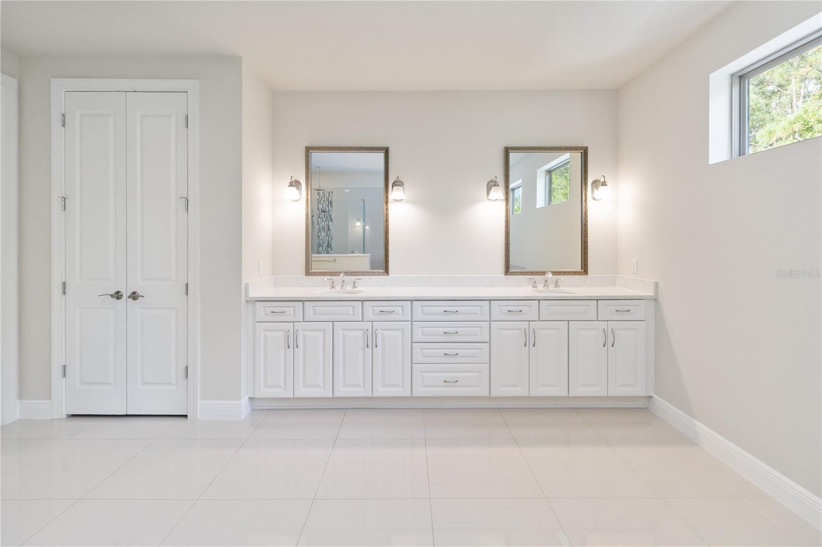 ENCLAVE AT VILLAGEWALK - Residential Lease