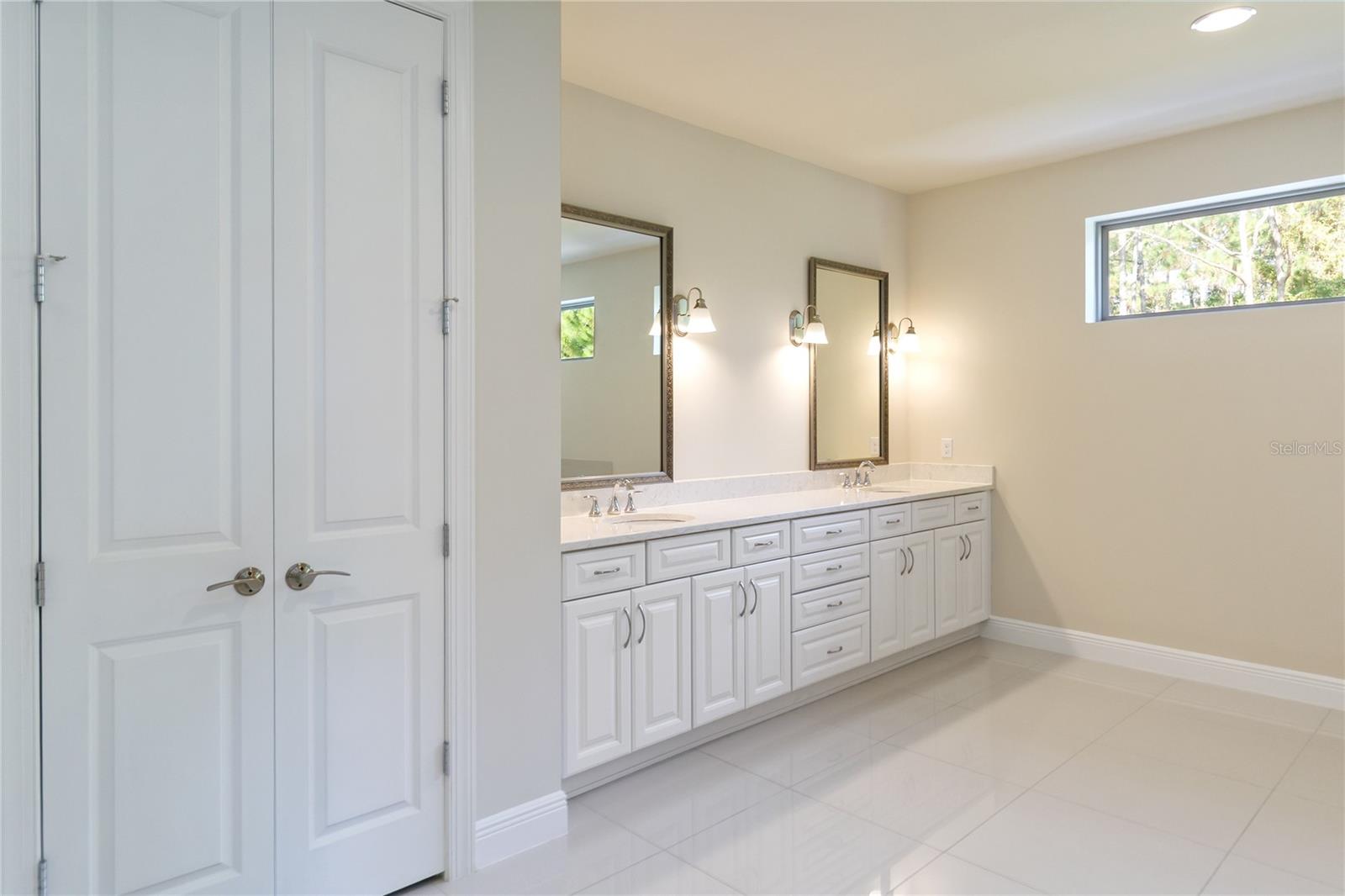 ENCLAVE AT VILLAGEWALK - Residential Lease