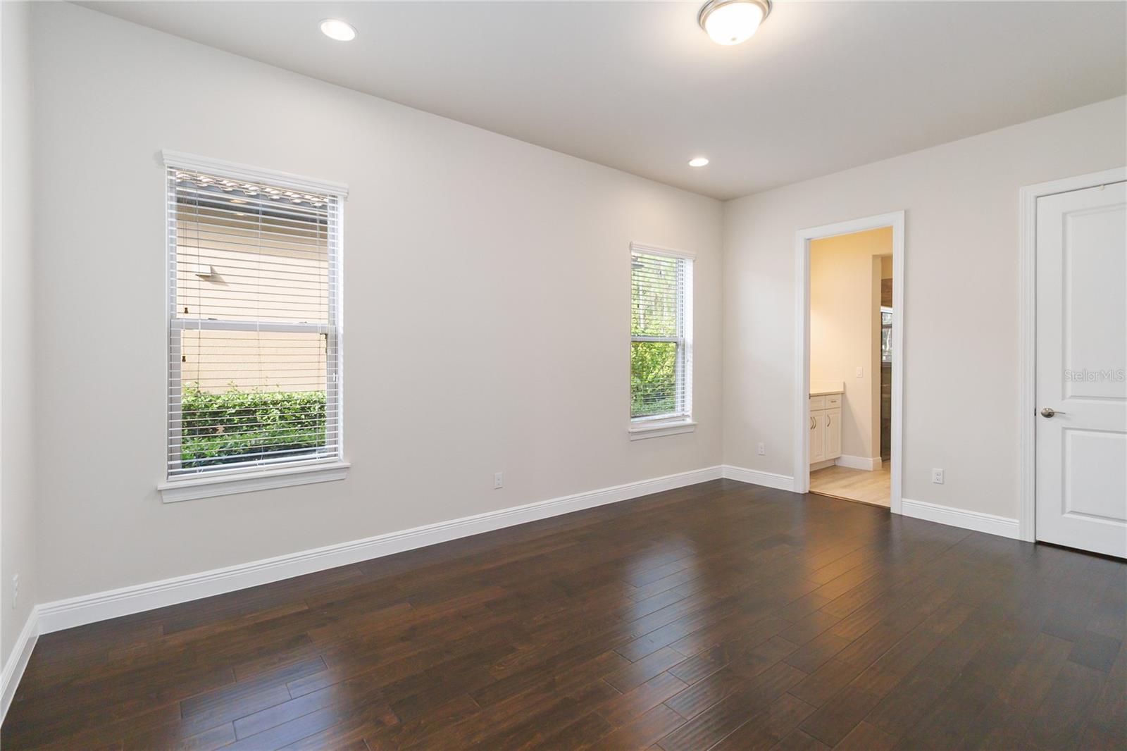 ENCLAVE AT VILLAGEWALK - Residential Lease