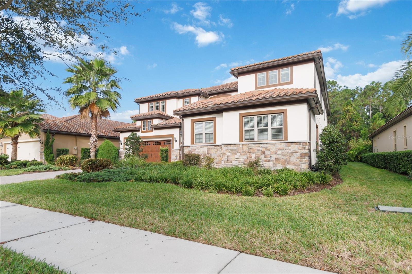 ENCLAVE AT VILLAGEWALK - Residential Lease