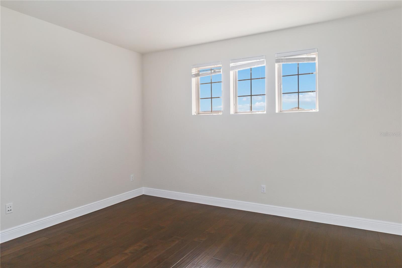 ENCLAVE AT VILLAGEWALK - Residential Lease