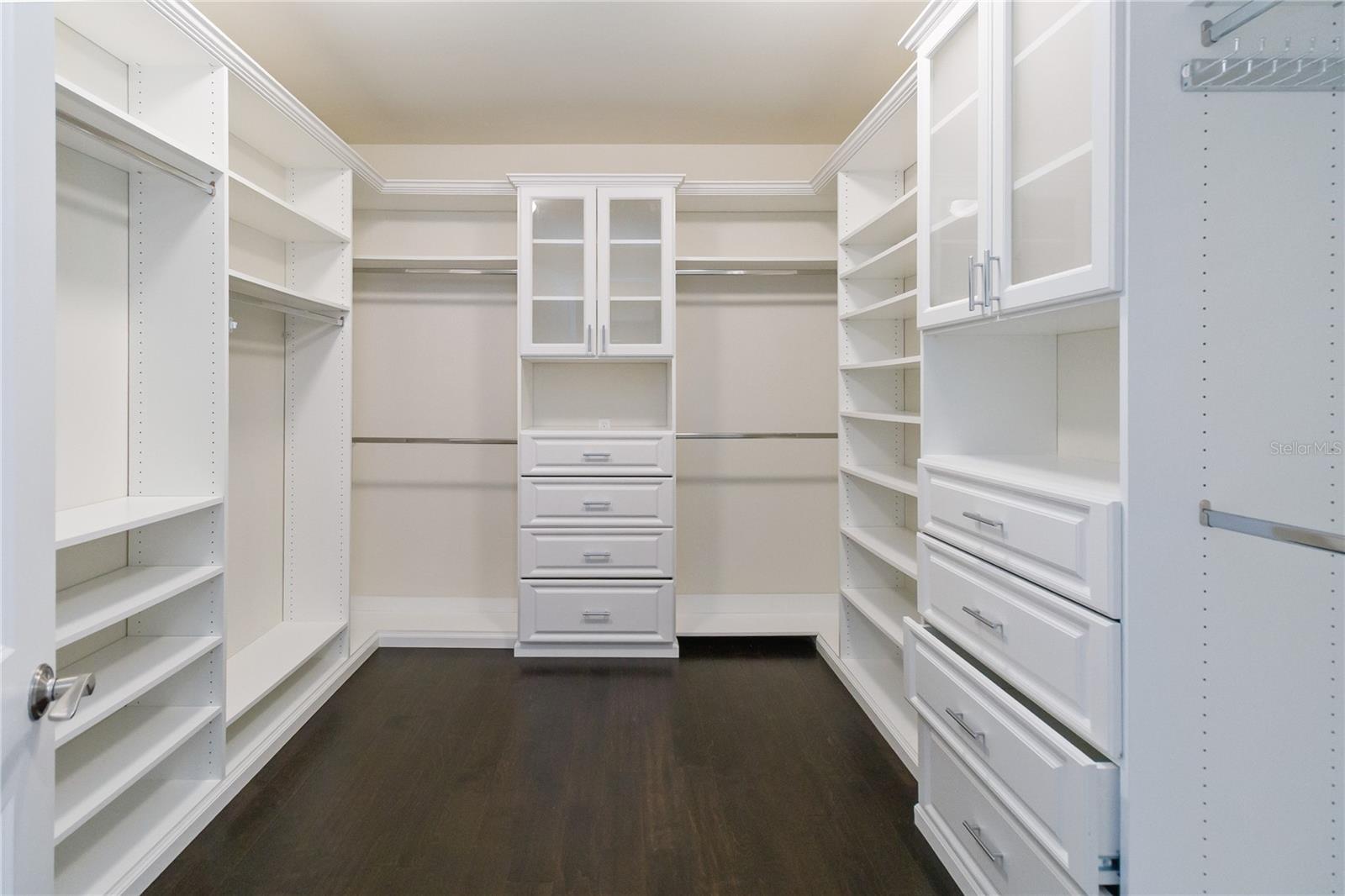 ENCLAVE AT VILLAGEWALK - Residential Lease