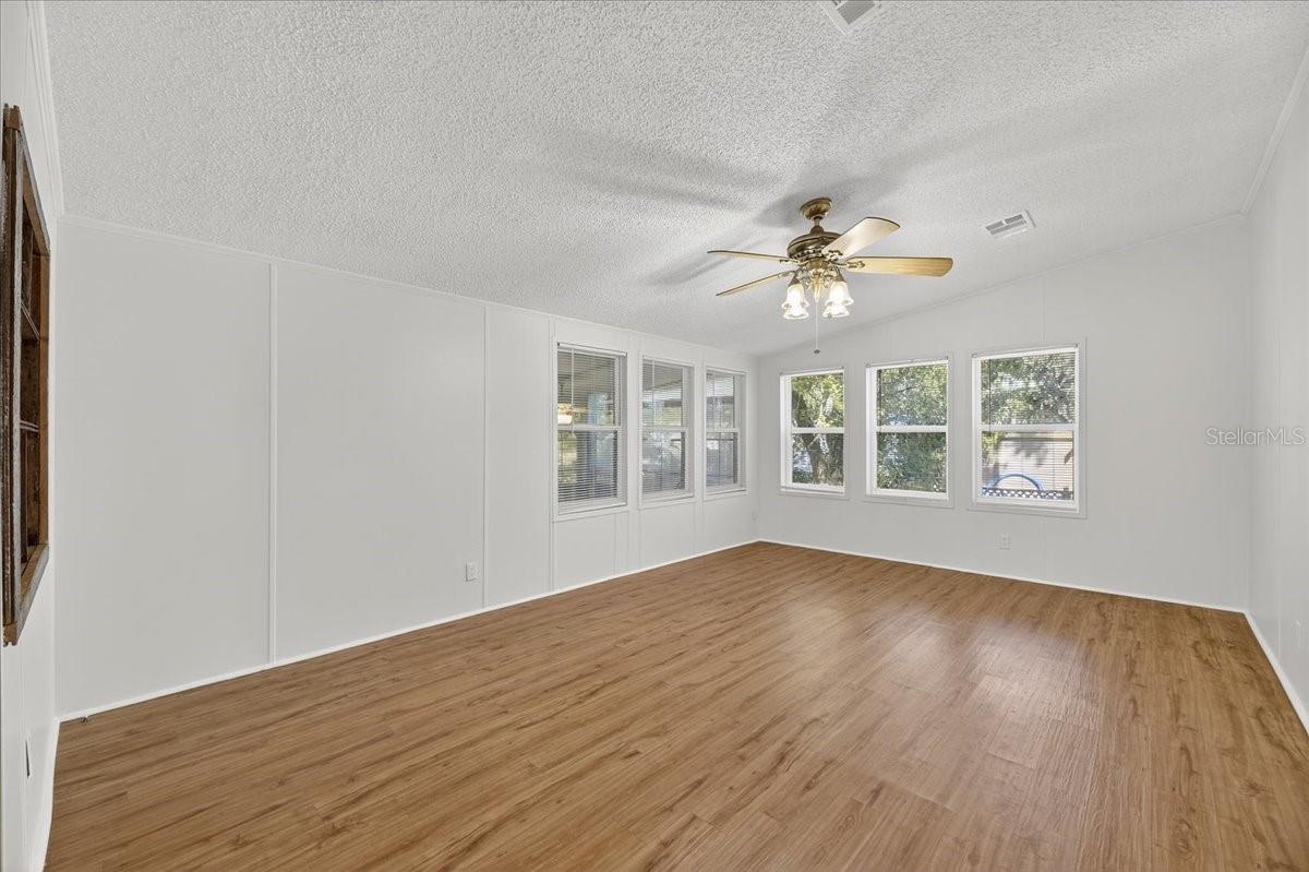 WOODHAVEN - Residential