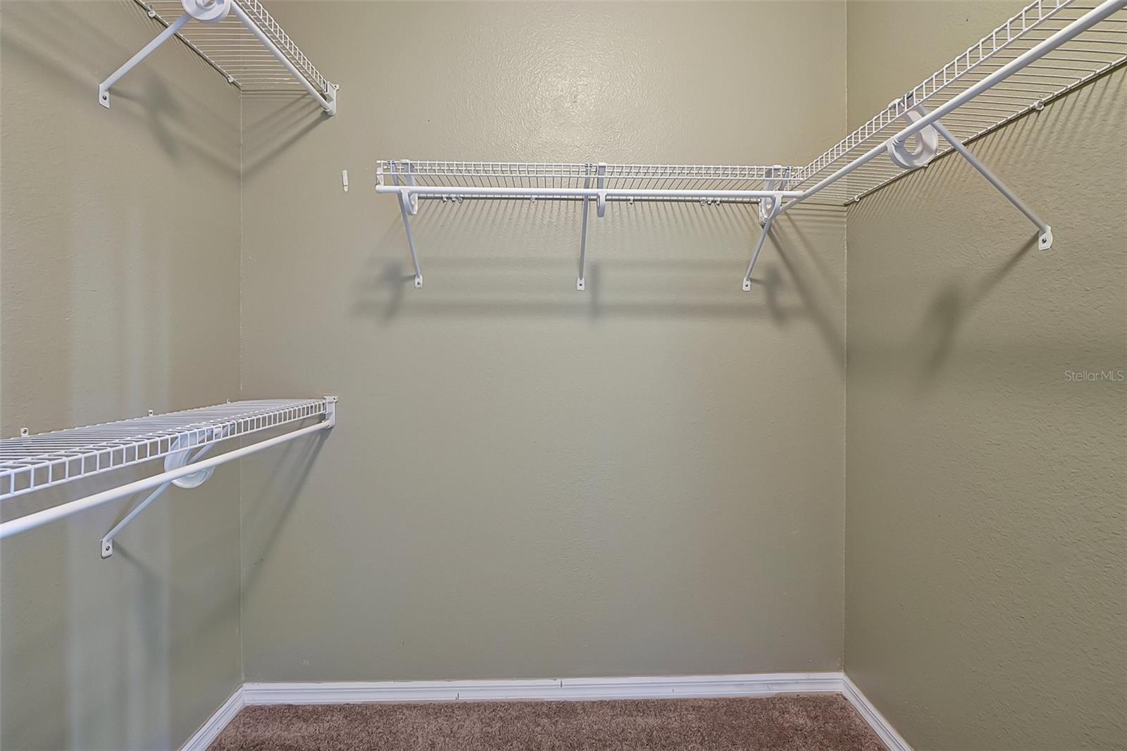 LAKESIDE/LKS/WINDERMERE CONDO - Residential