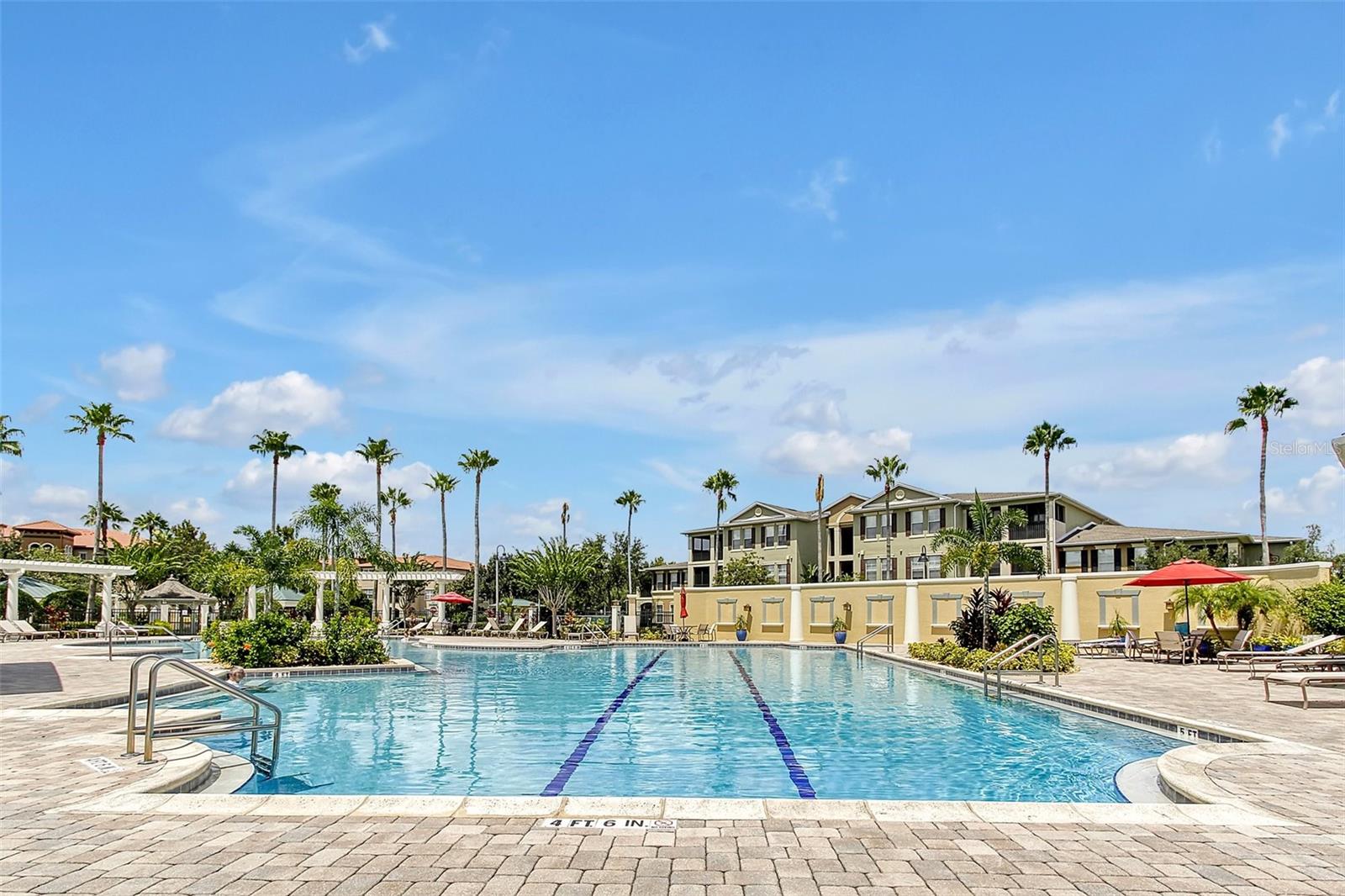 LAKESIDE/LKS/WINDERMERE CONDO - Residential