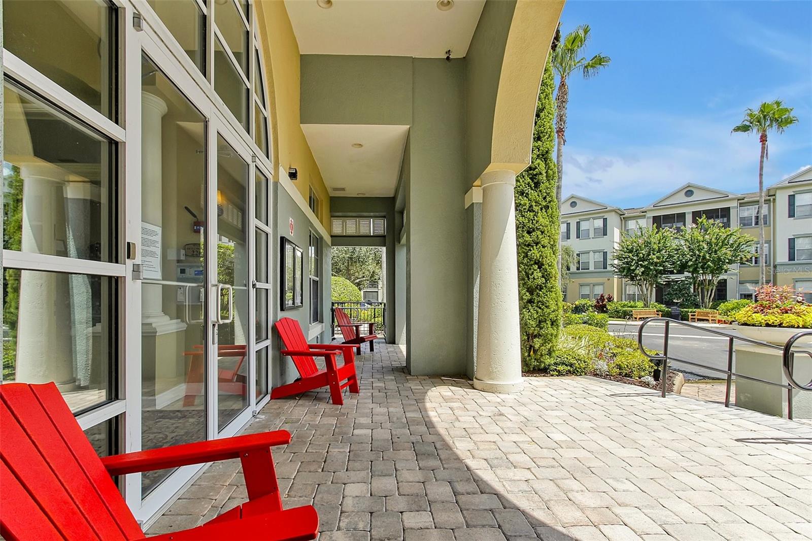 LAKESIDE/LKS/WINDERMERE CONDO - Residential