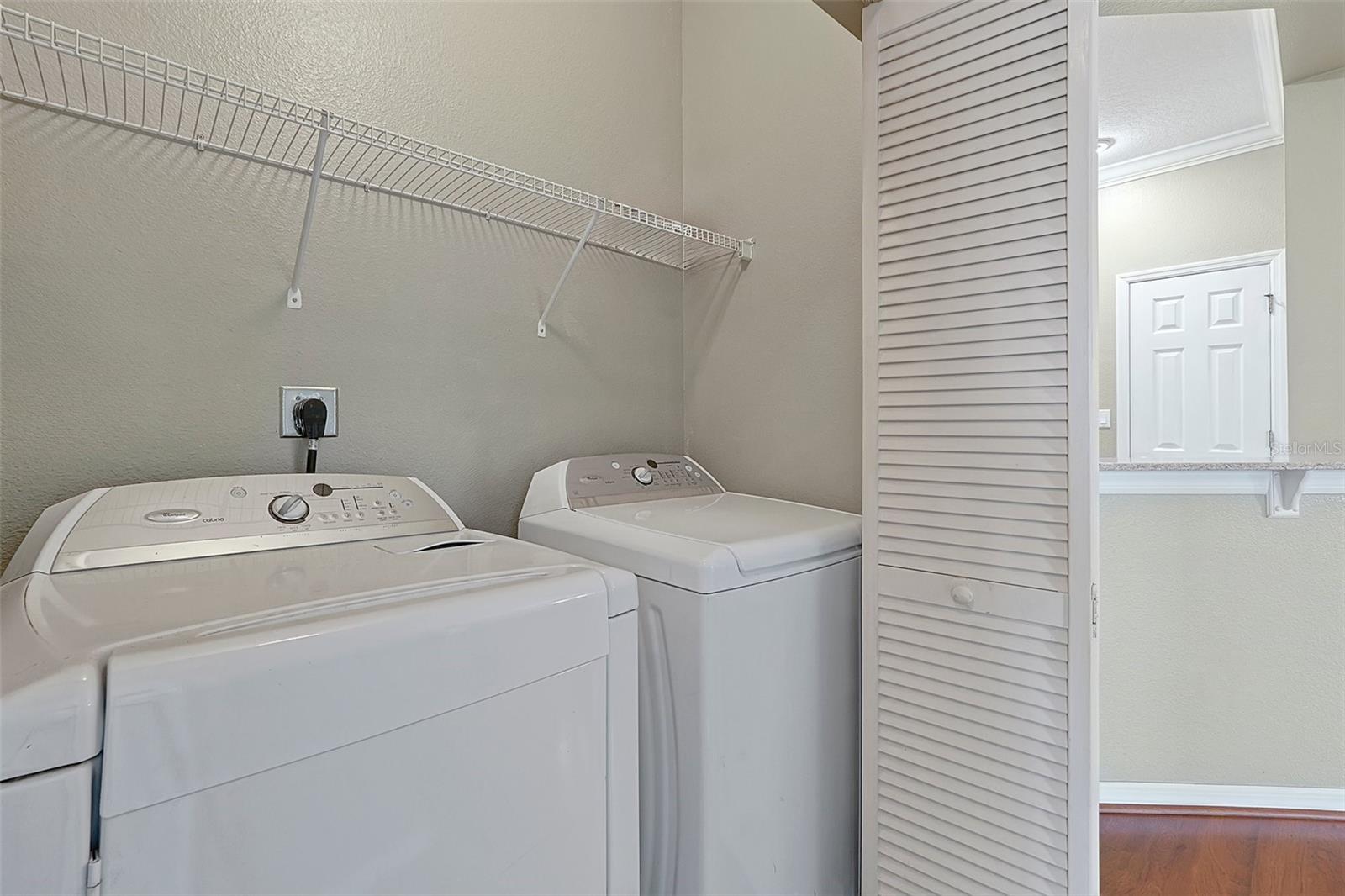 LAKESIDE/LKS/WINDERMERE CONDO - Residential