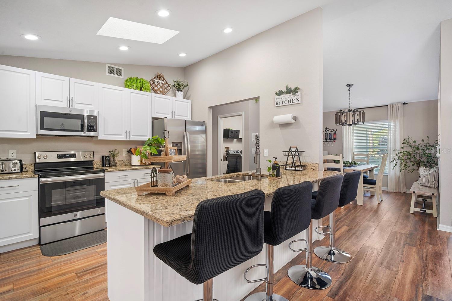 SEVEN HILLS - Residential