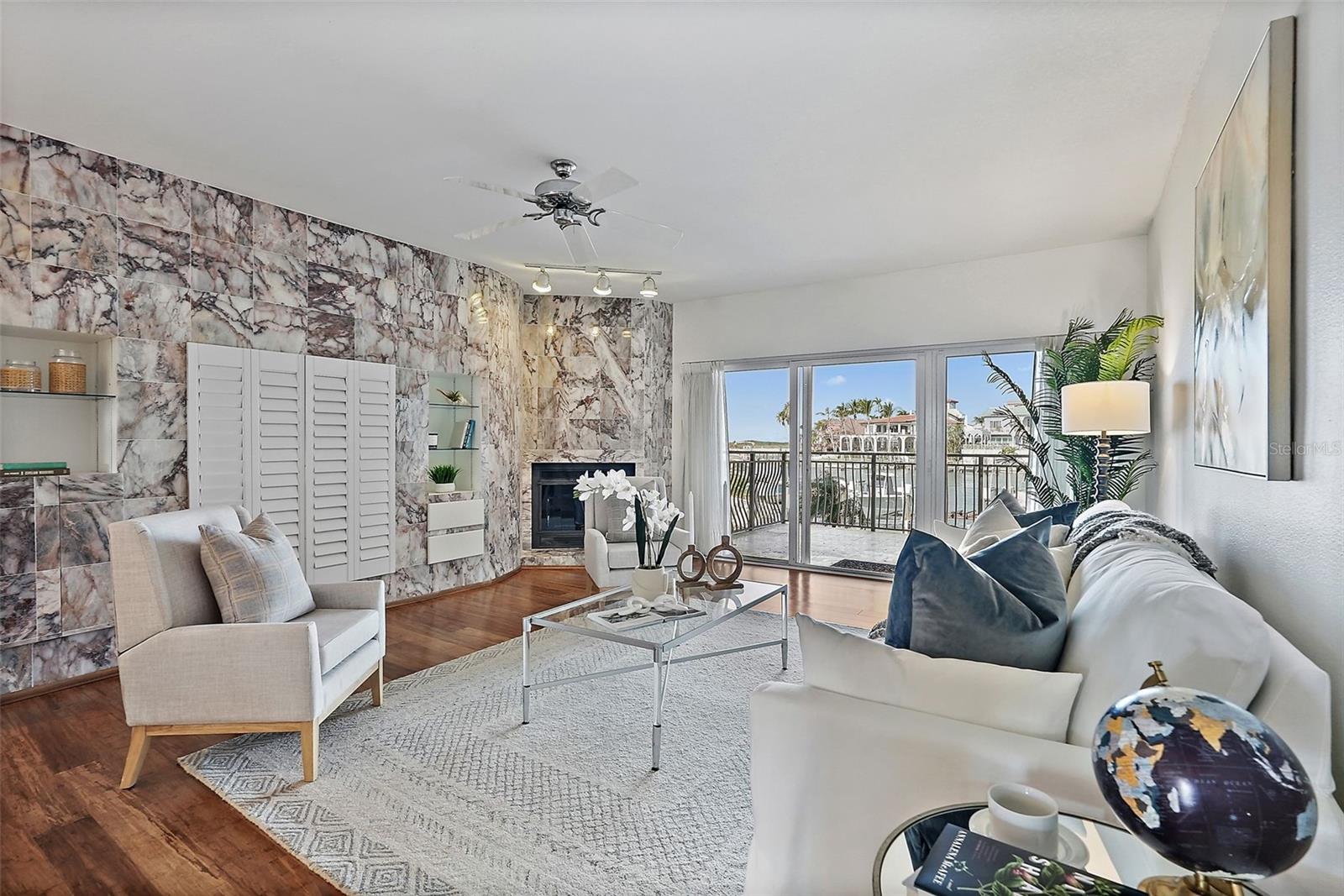 936 PINELLAS BAYWAY S T-5