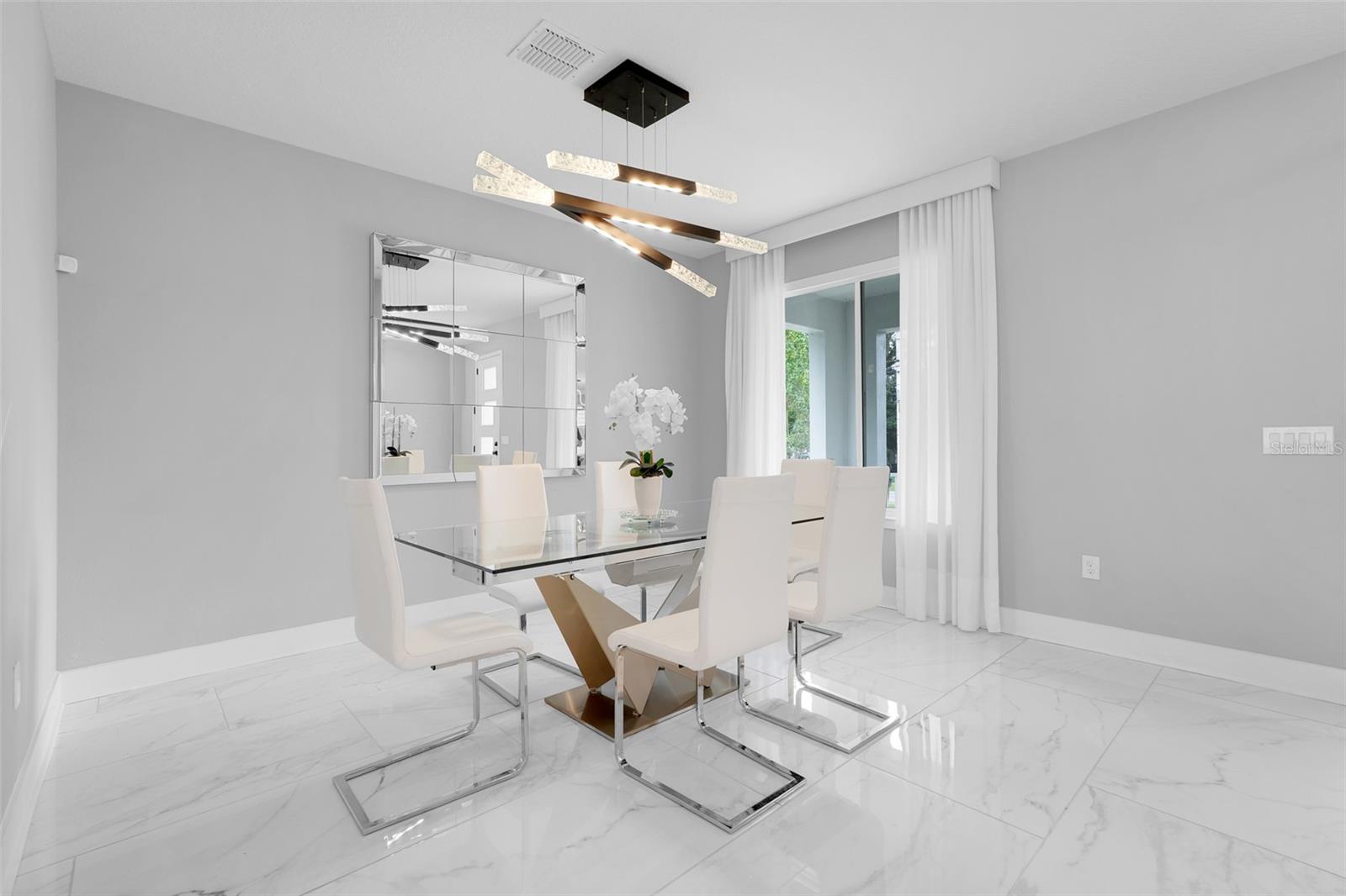 HOUR GLASS LAKE PARK - Residential