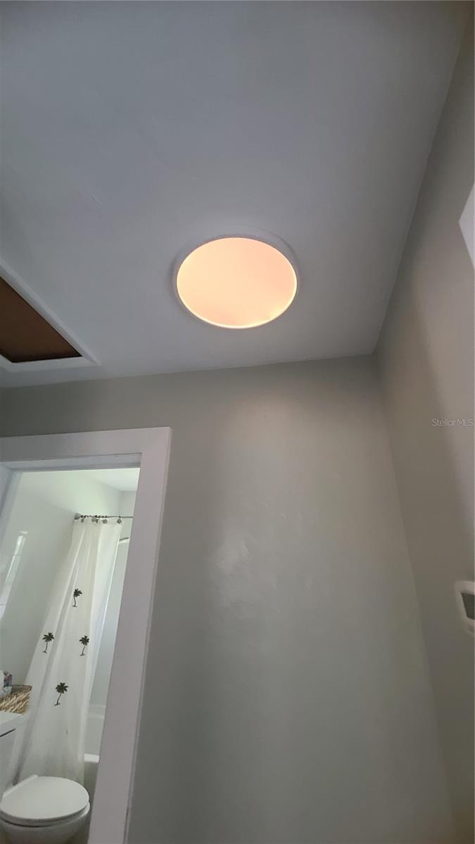 2131 PALM TERRACE