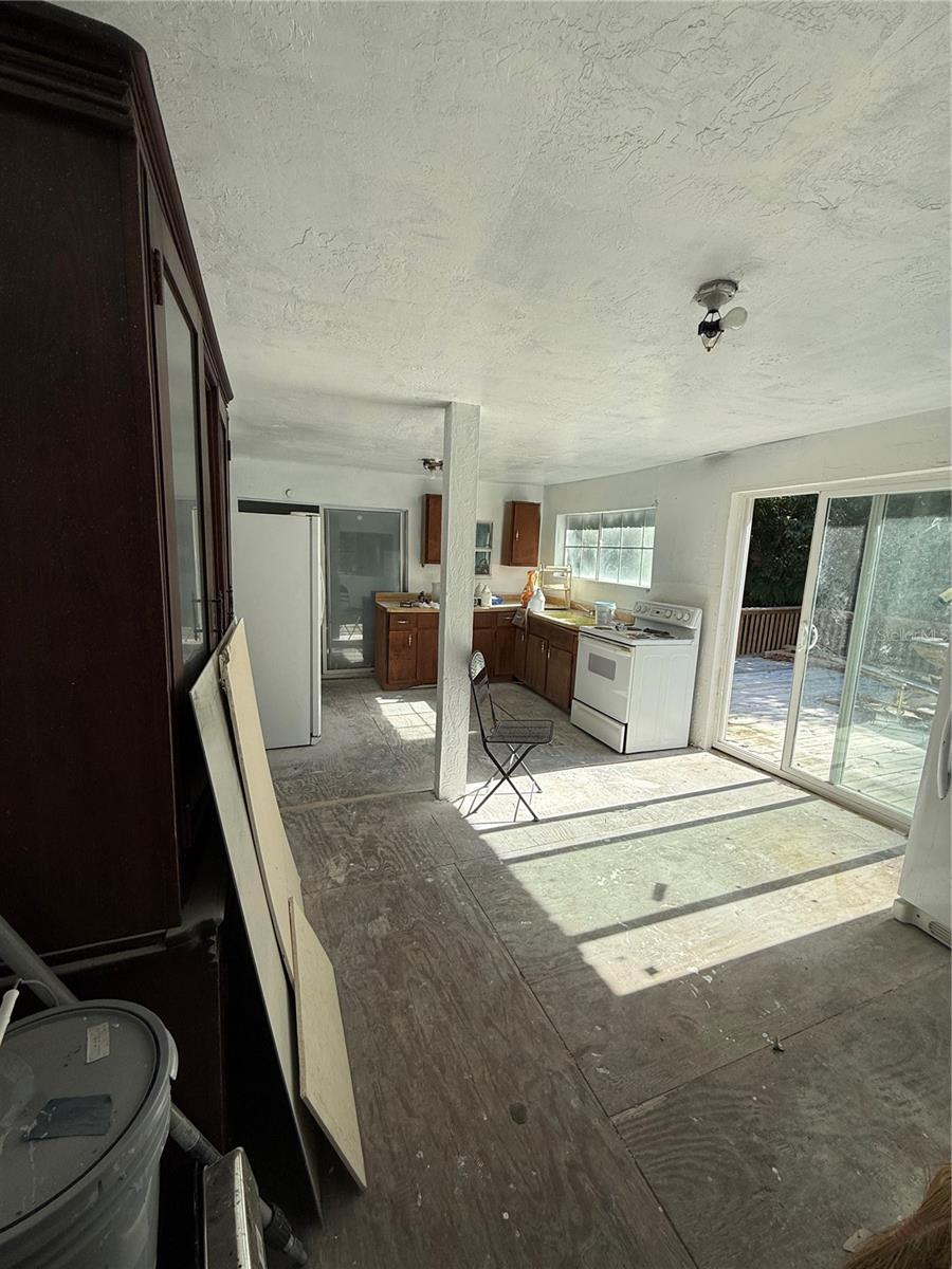 NOT IN A SUBDIVISION - Residential