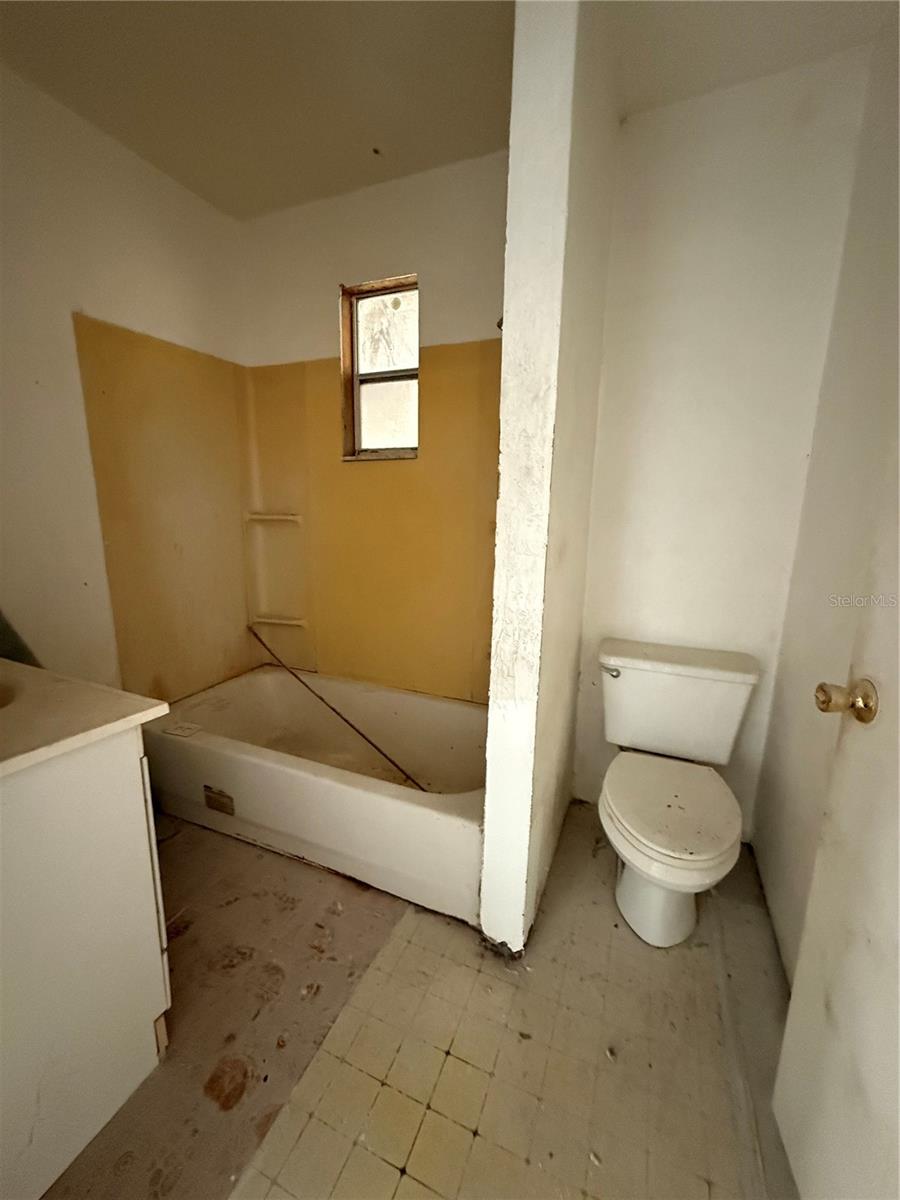 NOT IN A SUBDIVISION - Residential