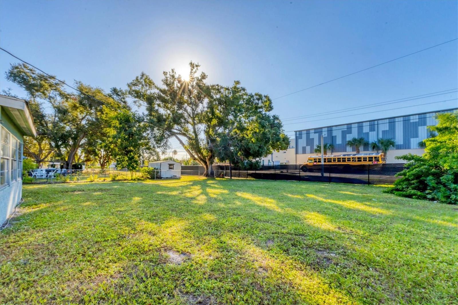 CEDAR MANOR - Residential