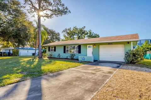Photo of 3112 52nd Avenue Drive W, Bradenton, FL 34207 (MLS # A4670721)
