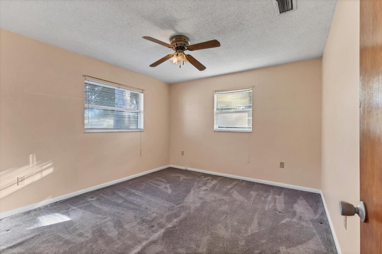 CEDAR MANOR - Residential