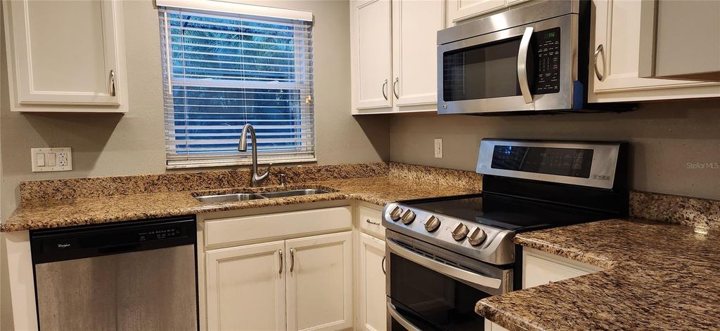 Photo of 1154 Deer Lake Circle, Apopka, FL 32712 (MLS # O6351579)