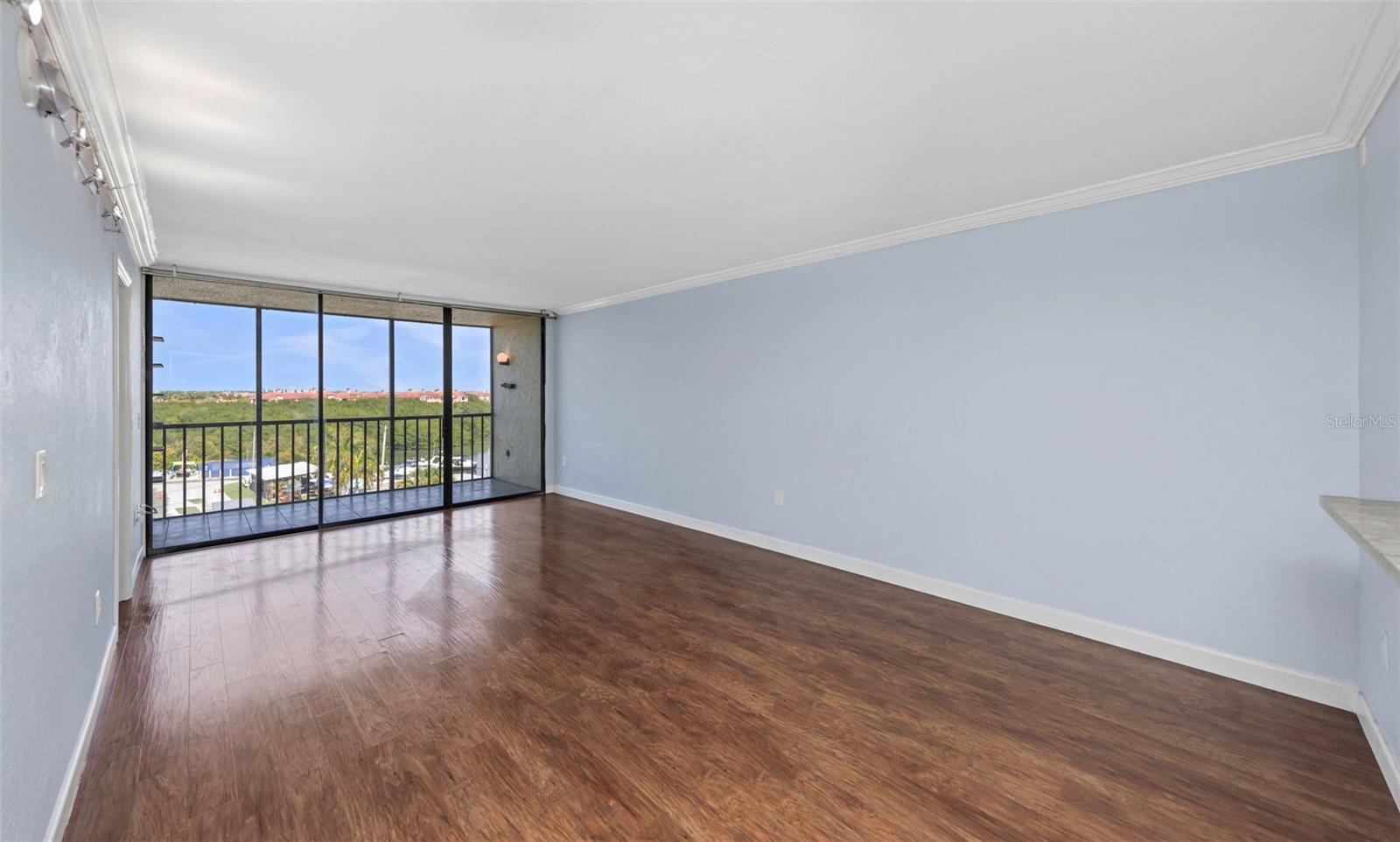 COVE CAY VILLAGE III - Residential