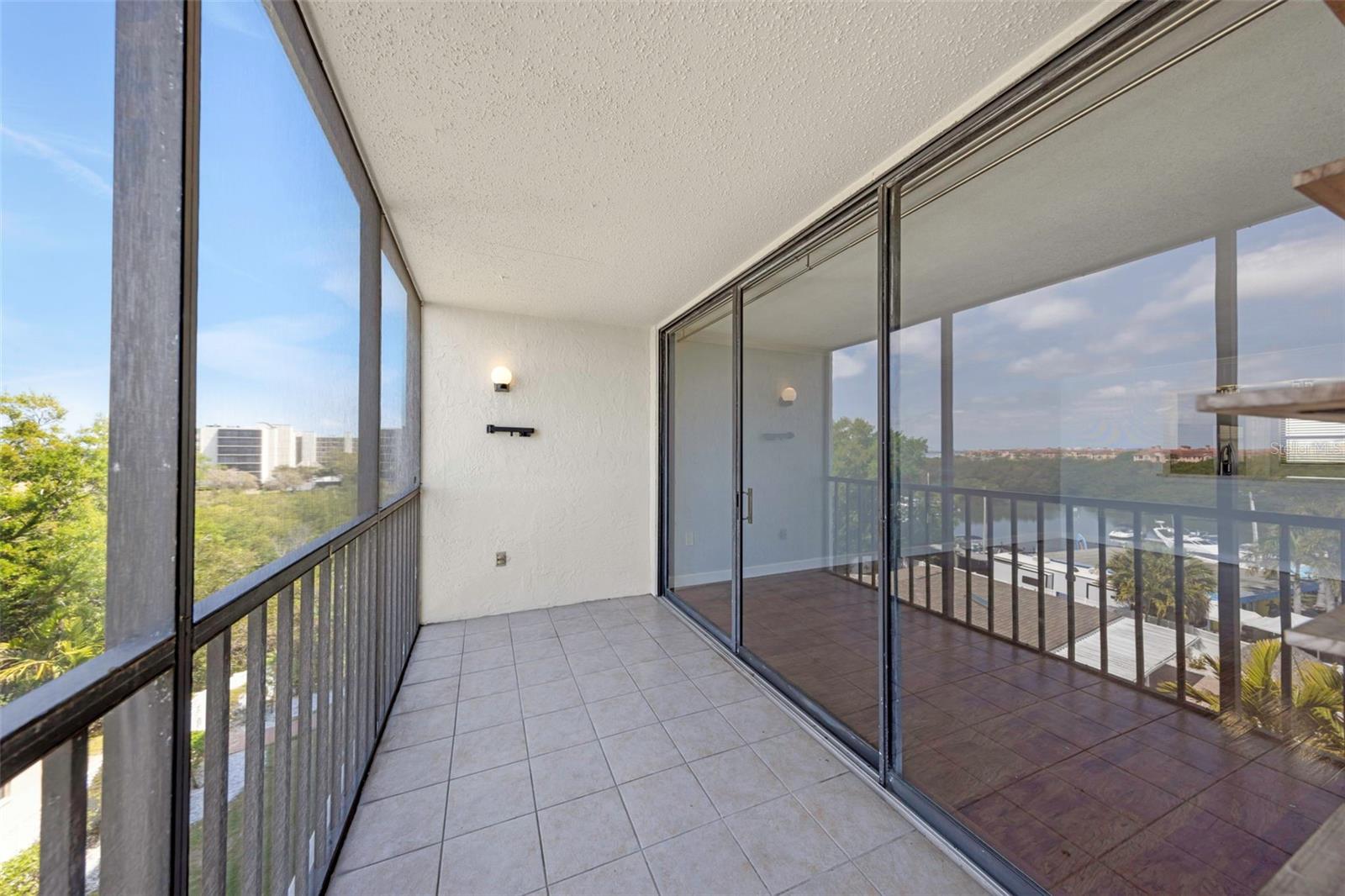 COVE CAY VILLAGE III - Residential