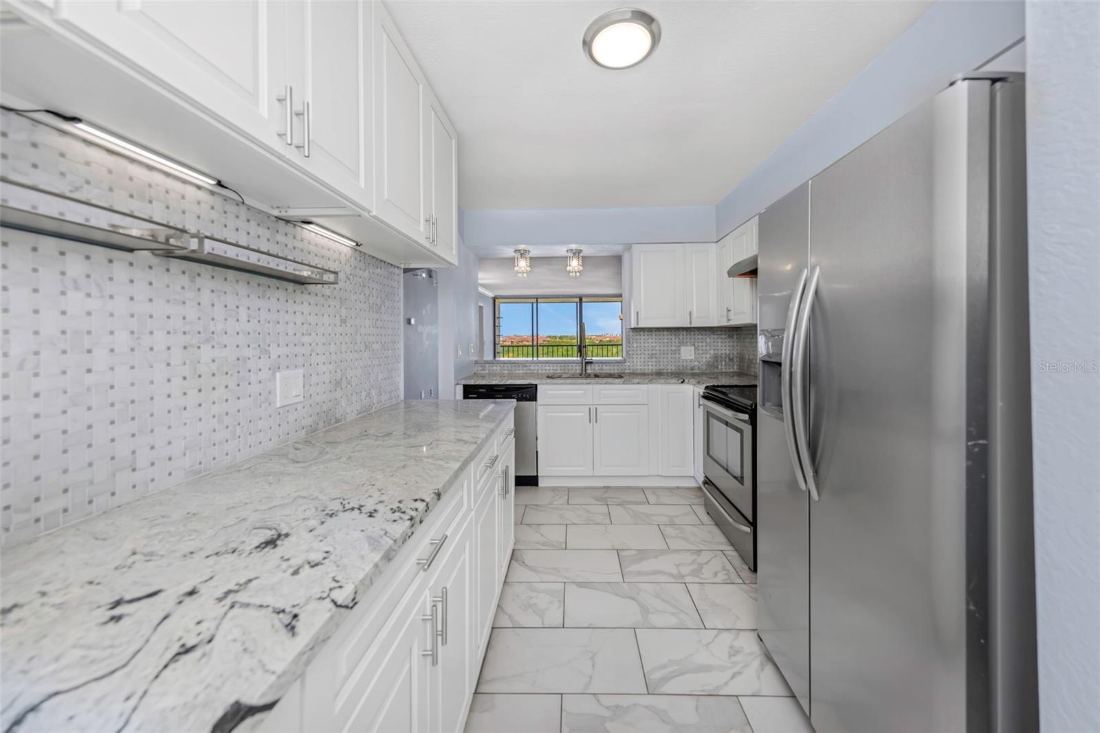 COVE CAY VILLAGE III - Residential