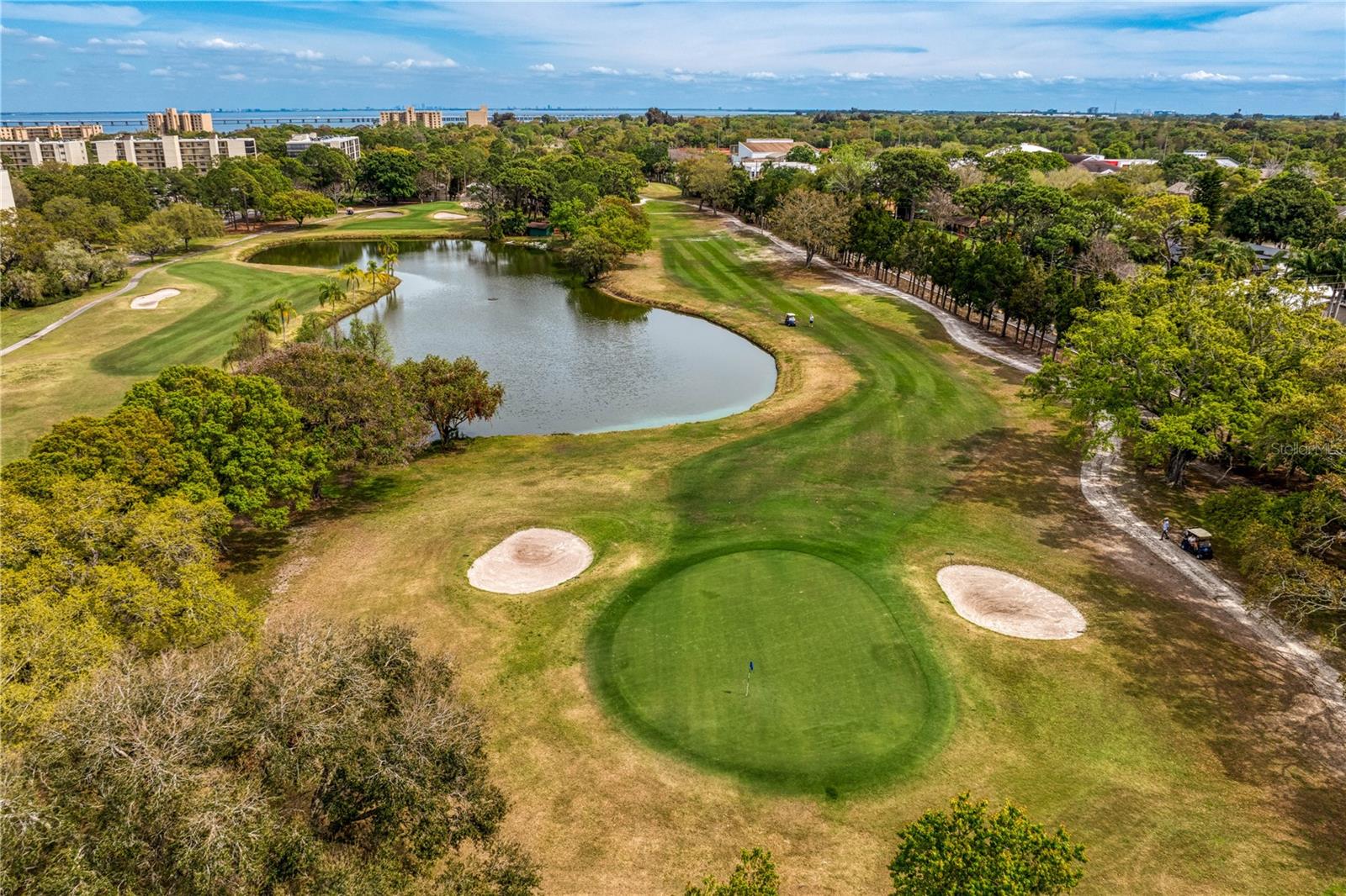 COVE CAY VILLAGE III - Residential