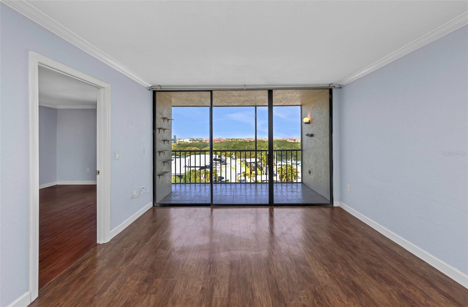 COVE CAY VILLAGE III - Residential