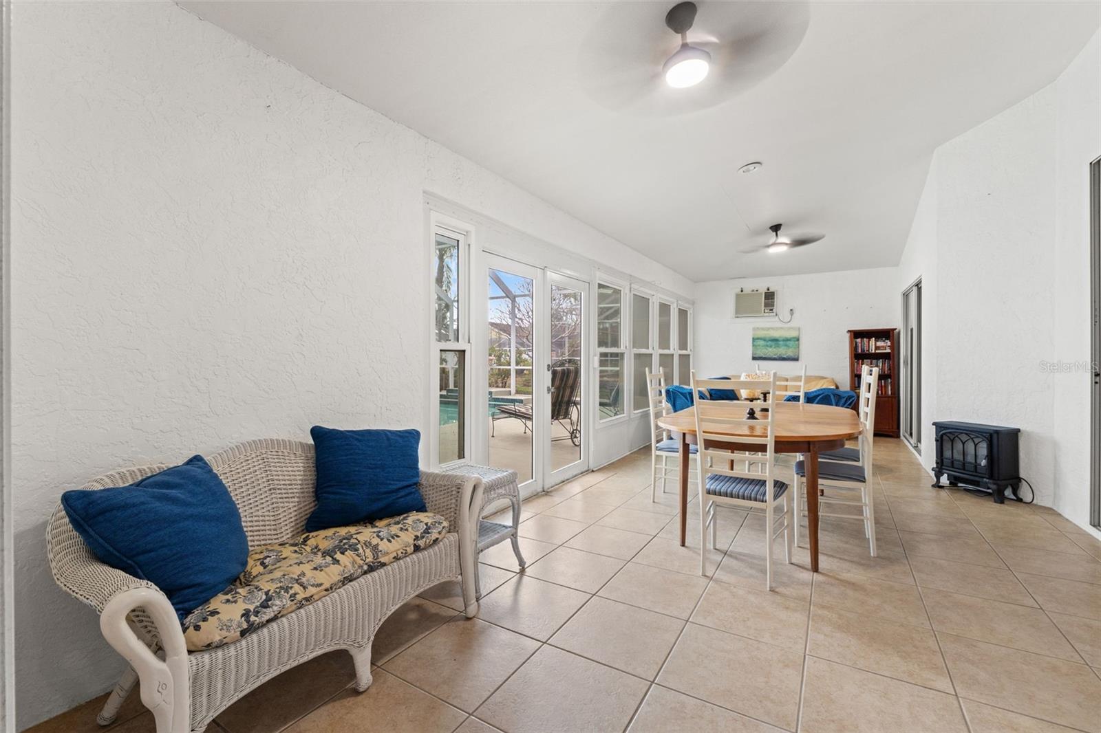 WHITCOMB PLACE - Residential