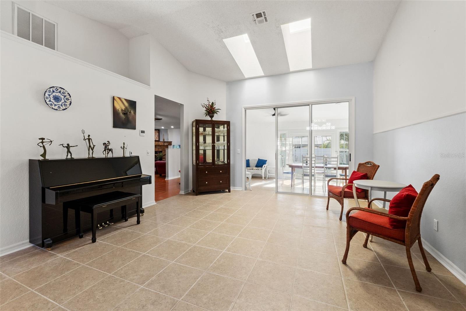 WHITCOMB PLACE - Residential