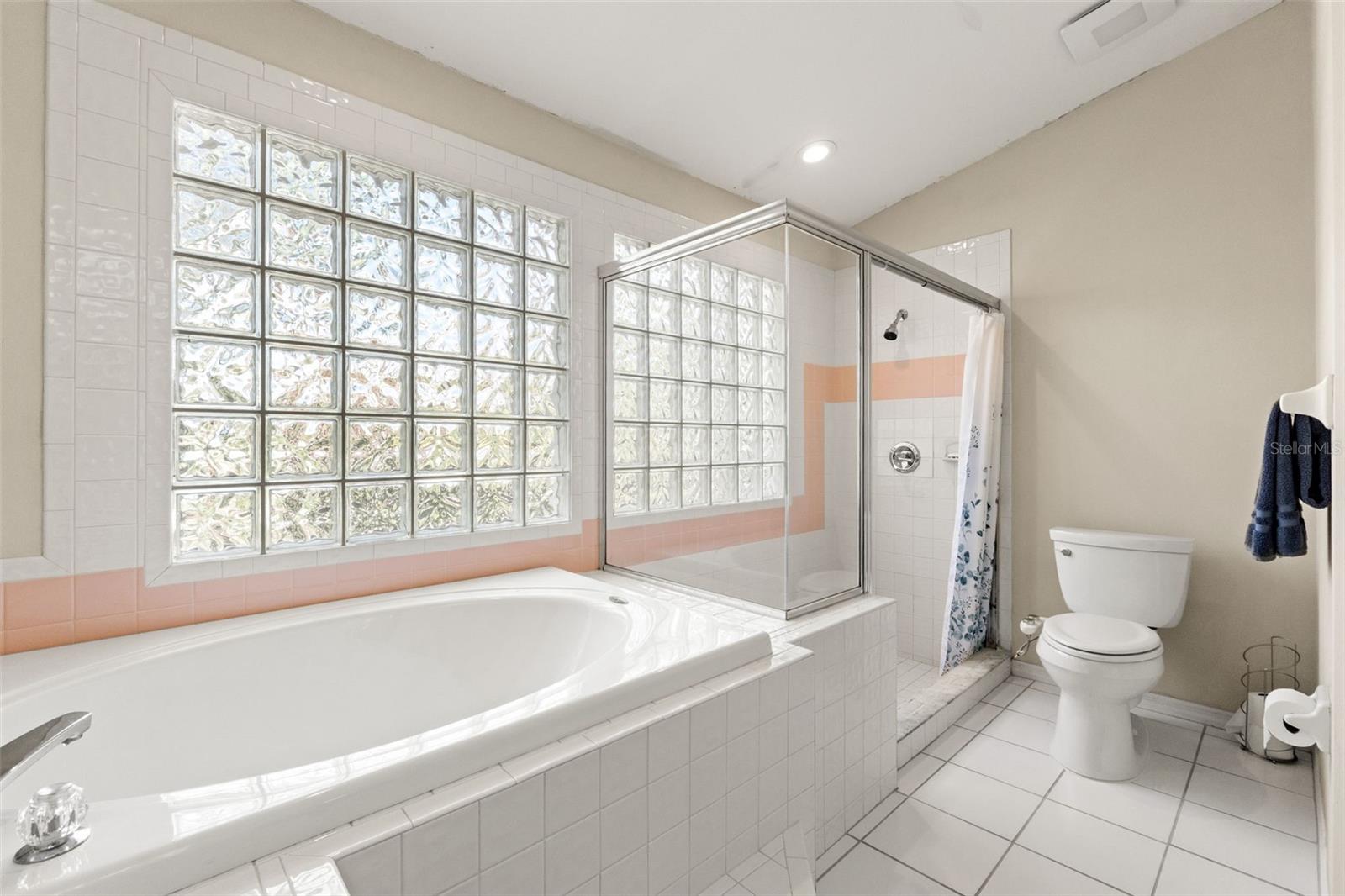 WHITCOMB PLACE - Residential