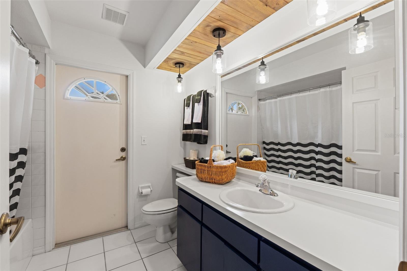 WHITCOMB PLACE - Residential