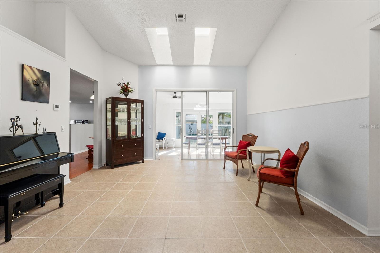 WHITCOMB PLACE - Residential