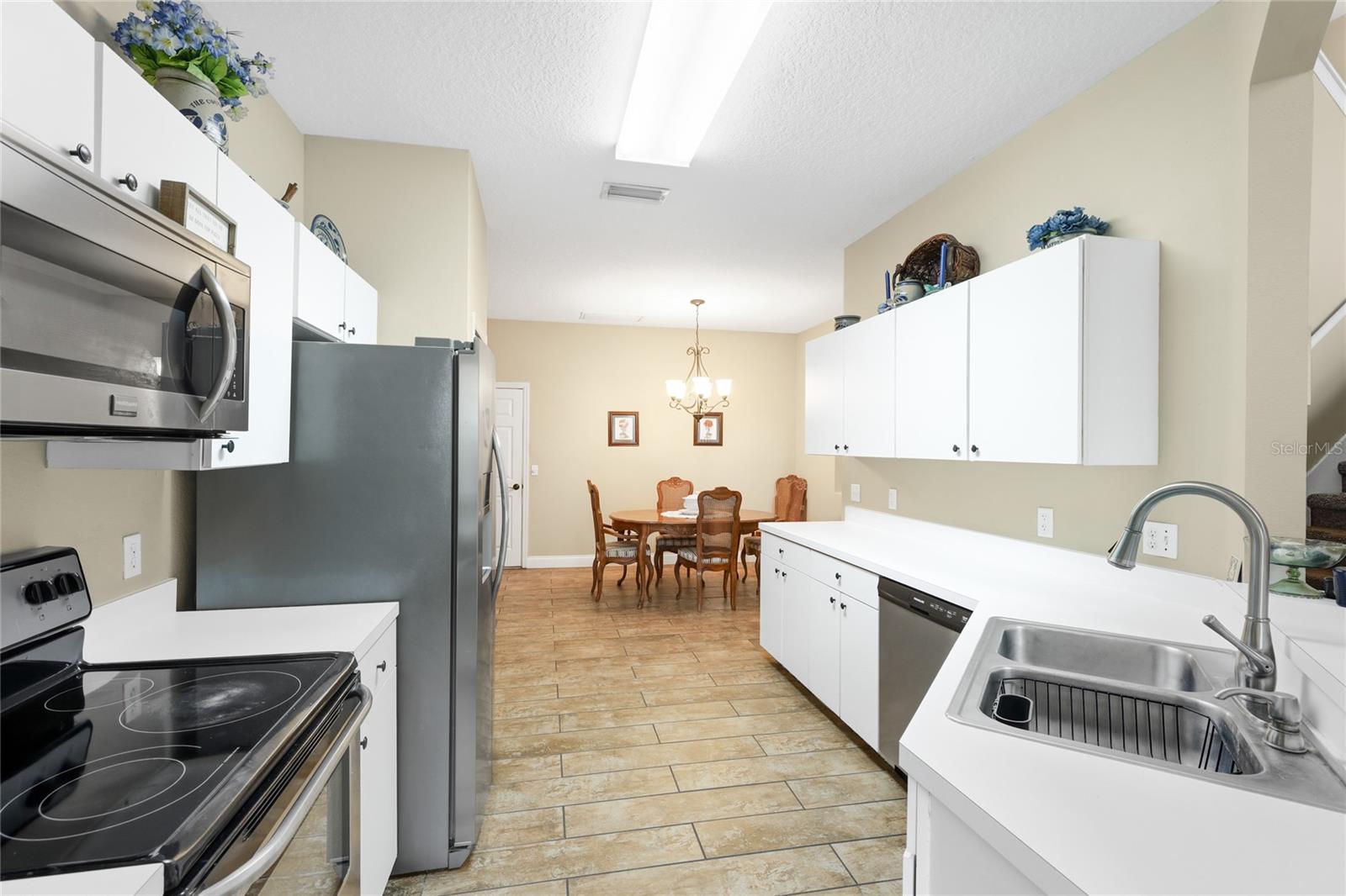 SUMMERFIELD HOLLOW CONDO PH III - Residential