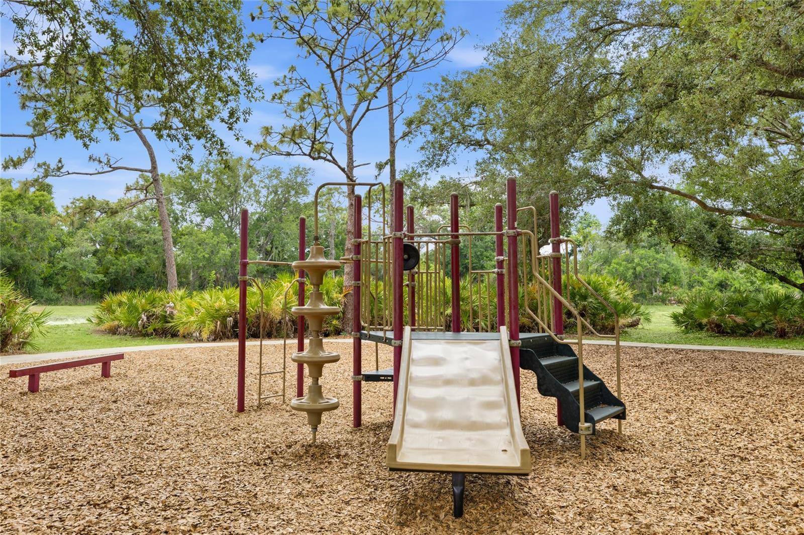 SUMMERFIELD HOLLOW CONDO PH III - Residential