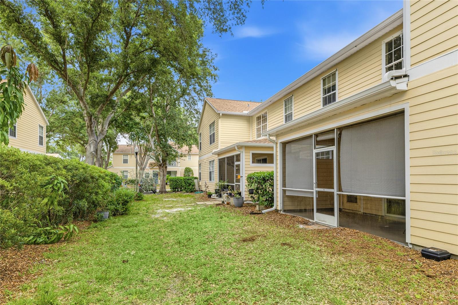 SUMMERFIELD HOLLOW CONDO PH III - Residential